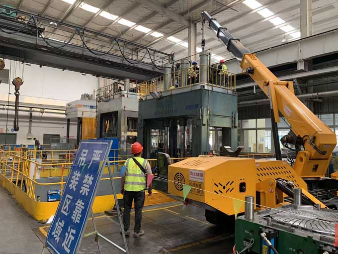 500吨合模机检修工程